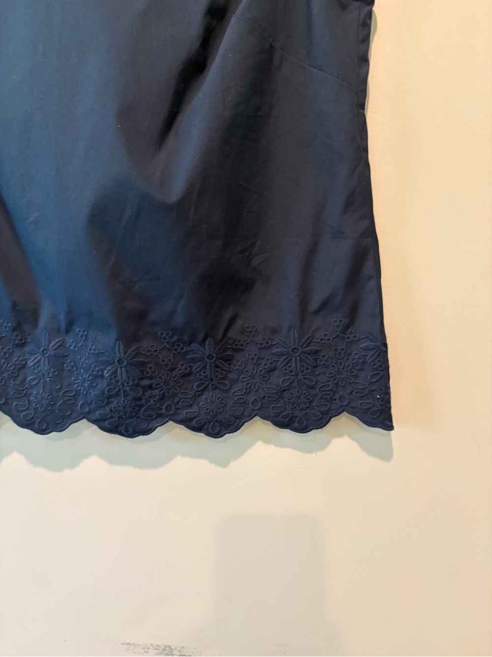 Brooks Brothers Sleeveless Mock Neck Blouse - Picture 2 of 6